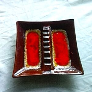 Vintage ash tray.